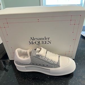 - Alexander McQueen silver glitter low top sneaker